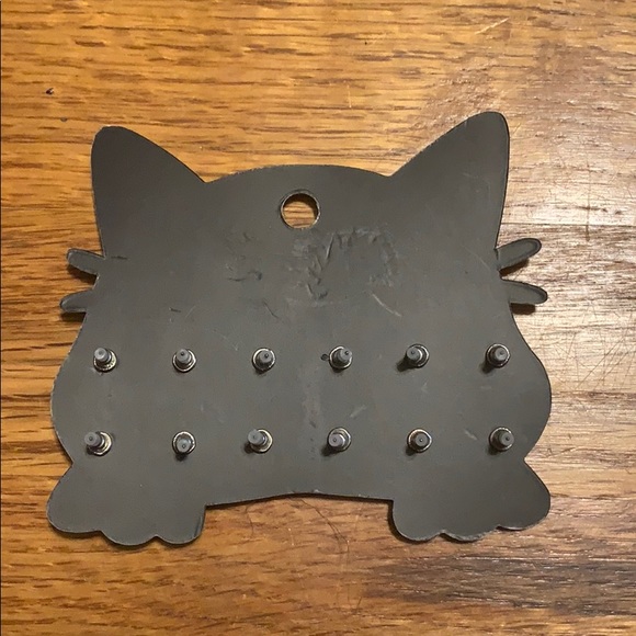 Earrings - Picture 2 of 2